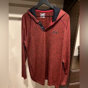 Men’s Under Armour Shirt/Hoodie
